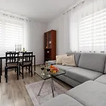 Large Apartment In Wola Near The Center