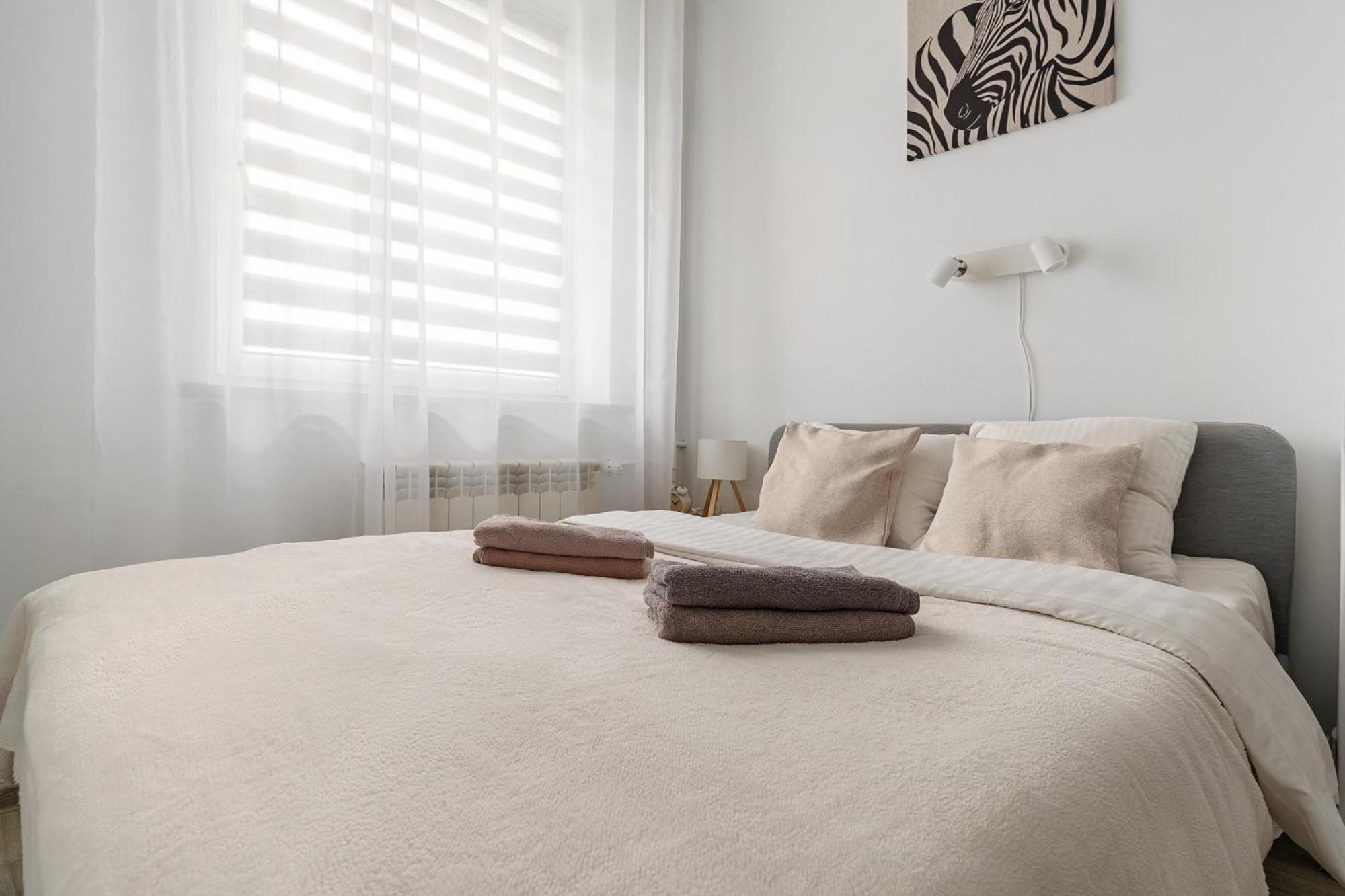 Apartment Large In Wola Near The Center